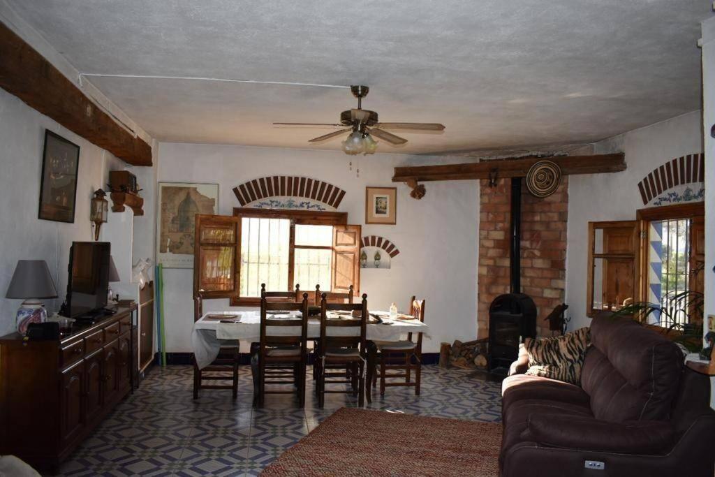 Casa La Paransa - Casa Rural Con Piscina - Relajarse Y Desconectar Villa Yátova Eksteriør bilde